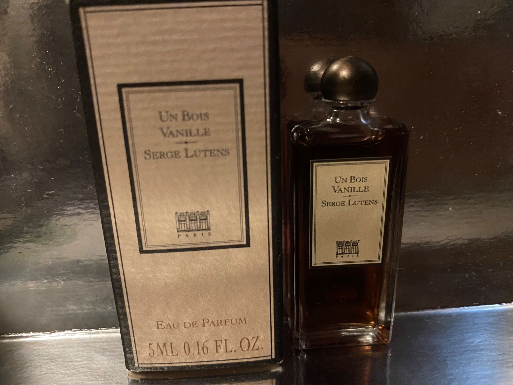 Serge Lutens Parfum & Eau de Toilette: Miniature Serge Lutens Un Bois Vanille – Neu und originalverpackt aus Bouveret von wes_7zll