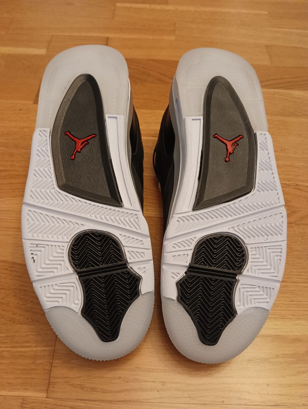 Jordan Herrenschuhe: Neue AIR JORDAN 4 RM PRM Gr. 44.5 – Neu und originalverpackt aus Densbüren von H-76 5