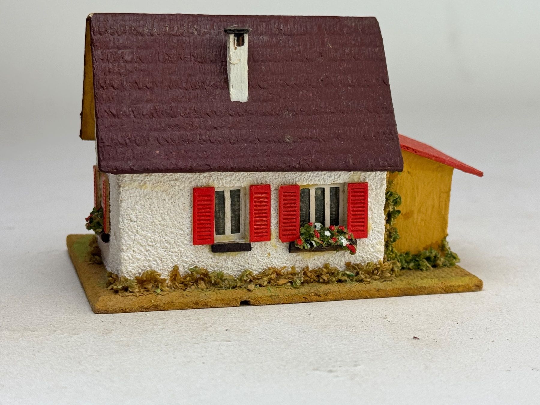 Faller Modelleisenbahnen: RA- Faller kleines Wohnhaus Fertigmodell – Gebraucht aus Elm von Wikmtz 1