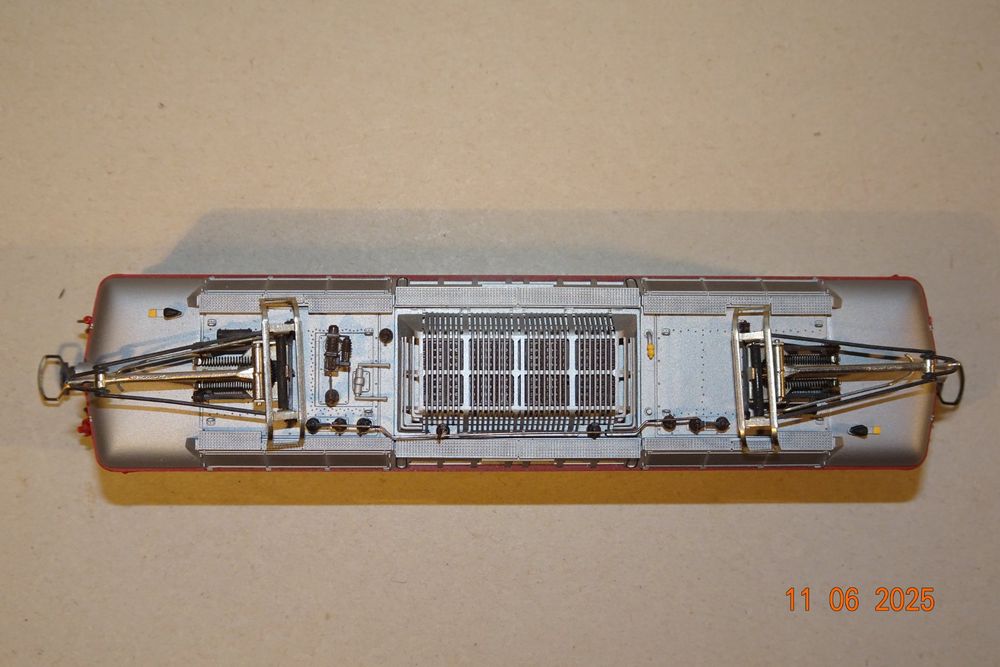 Bemo Modelleisenbahnen: 1 loc Bemo HOm RhB Ge 4/4 II Reichenau-Tamins analogique – Neu (gemäss Beschreibung) aus Thierrens von commerceanibis 5