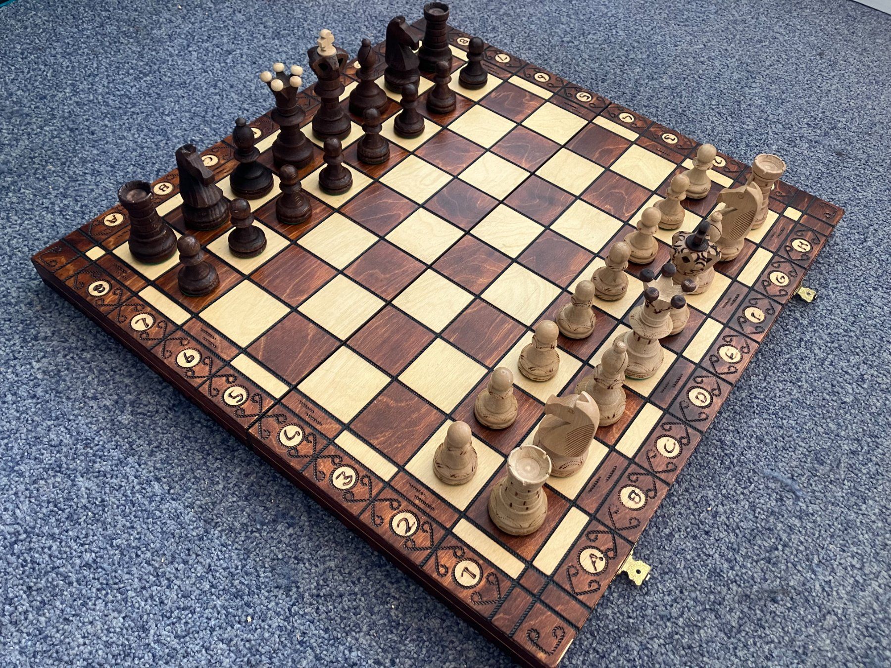 Spiele: Echiquier artisanal (grande taille) – Gebraucht aus Meyrin von Julien333