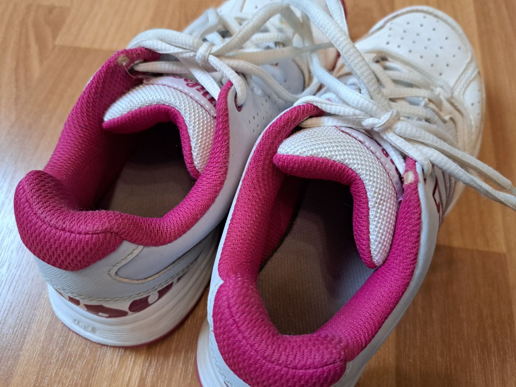 Wilson Scarpe per ragazze: Kindertennisschuhe, Marke Wilson – Usato da Birrhard venduto da Pry 3