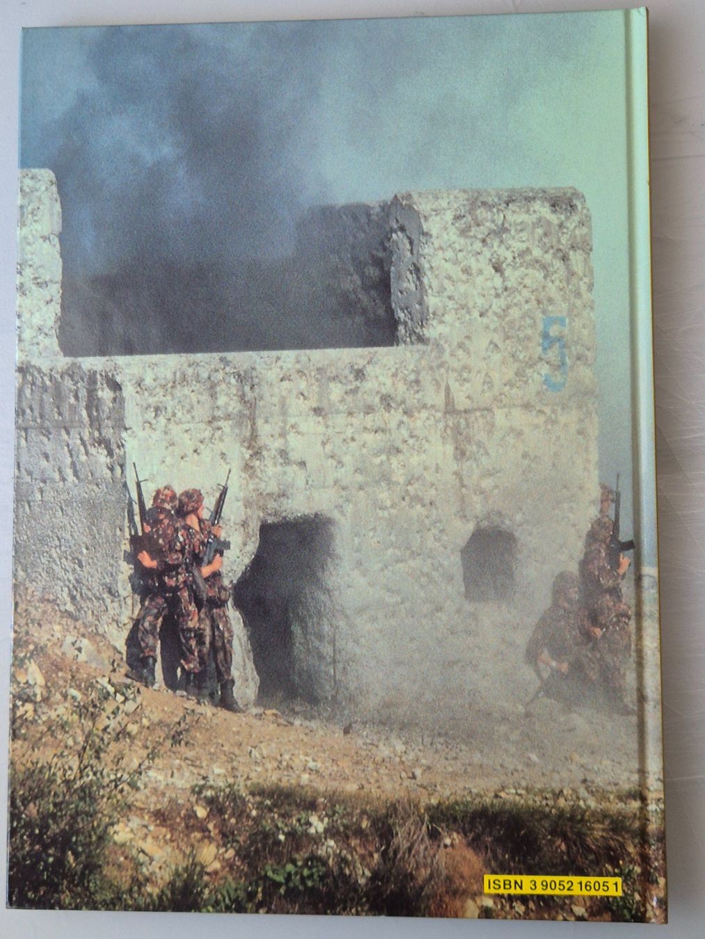 Bücher: Buch: Die Waffen der Schweizer Armee – Neu (gemäss Beschreibung) aus Seewen SZ von SuperpumaDisplayTeam 1