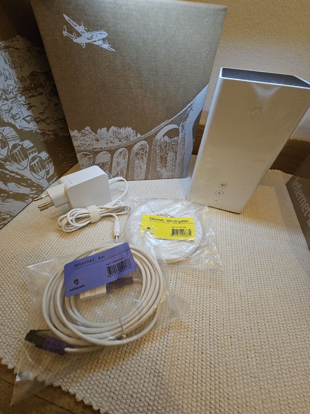 Swisscom Modem & Router: Internet Box 2 – Nuovo e nell'imballaggio originale da Nidau venduto da cinZanoo
