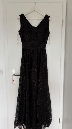 Elegantes schwarzes Abendkleid