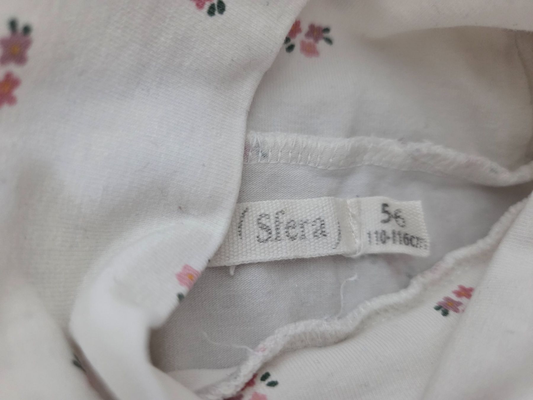 Chemises, T-shirts & Polos: Pull t-shirt taille 110 – D'occasion à Carouge GE par Gasco 1