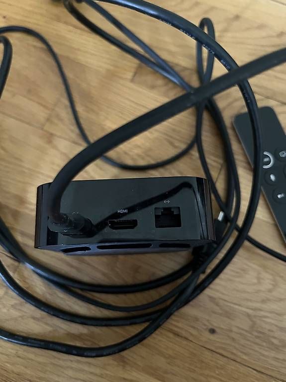 Systèmes audio & multimédias: Apple TV  – D'occasion à Petit-Lancy par ced_d8px 2