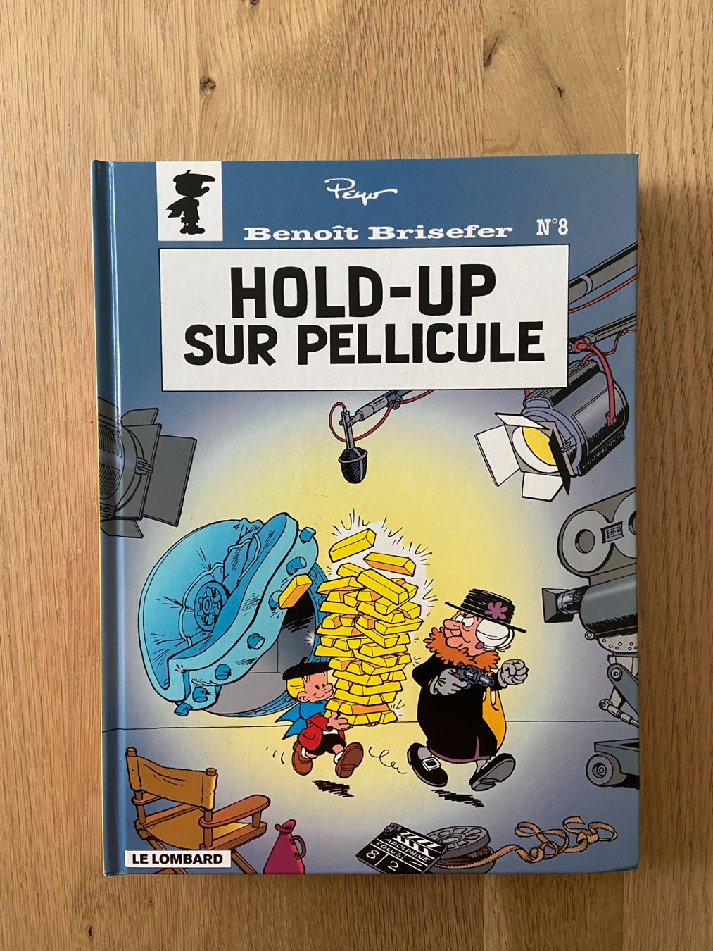 Fumetti: BENOIT BRISEFER / TOME 8 / HOLD-UP SUR PELLICULE – Usato da Corcelles-près-Payerne venduto da 1562Comics