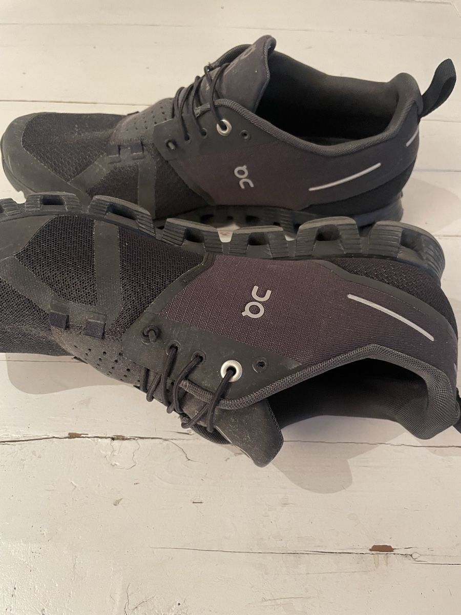 On Herrenschuhe: Sneakers On wasserdicht – Gebraucht aus Uster von mah_bqf8
