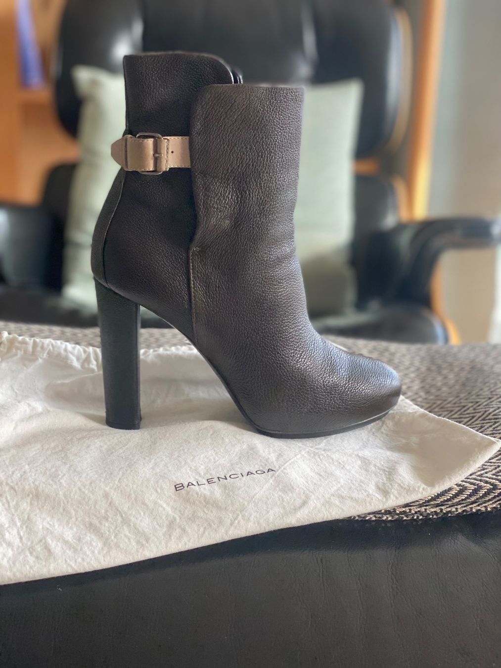Balenciaga Scarpe da donna: Balenciaga Stiefeletten – Usato da Uster venduto da Charis5 1