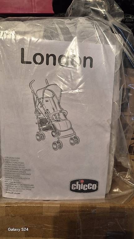 Carrozzine: Chicco London buggy regenschutz  – Usato da Winterthur venduto da Happy-Baby