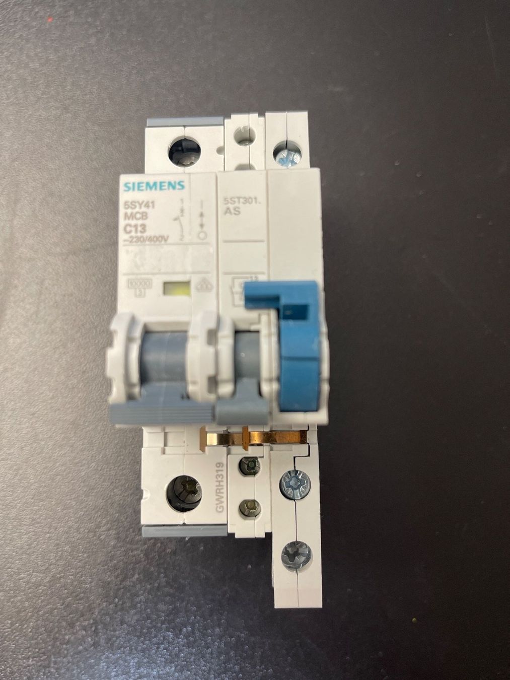 Stromzufuhr: LS-Schalter Siemens C 13A  1P/N – Gebraucht aus Ehrendingen von Sansav