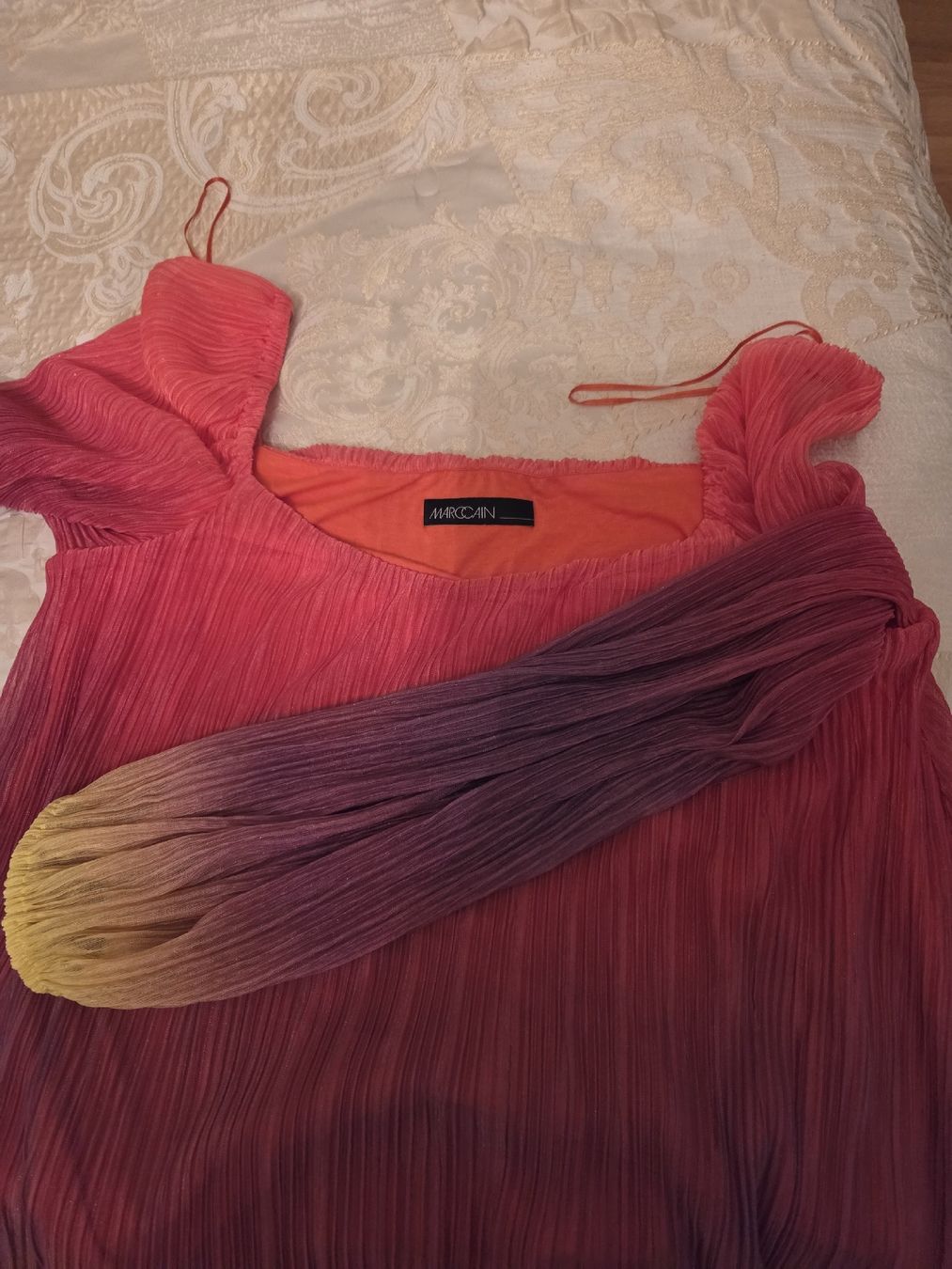 Marc Cain Chemisiers: Tolle Marccain Bluse Gr 40 neu – Neuf (Voir description) à Zürich par ELISABETHA47 4