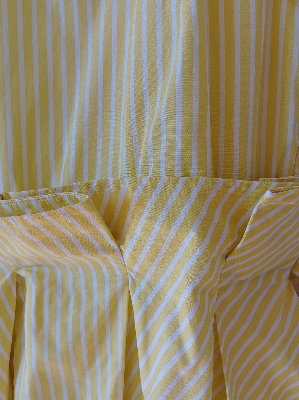 Cos Vestiti: robe été COS – Usato da La Chaux-de-Fonds venduto da youplavie 2