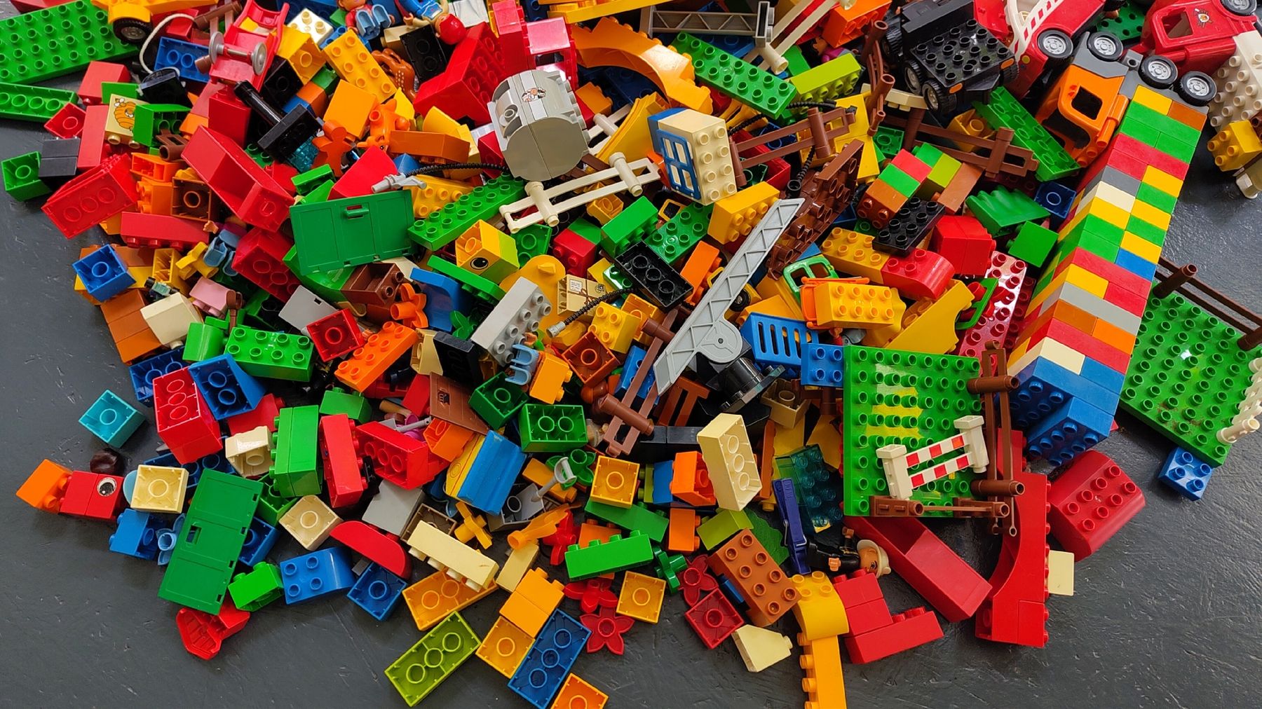 Lego Spielzeuge: Lego Duplo diverse Teile gemischt gebraucht – Gebraucht aus Malters von mavoma 1