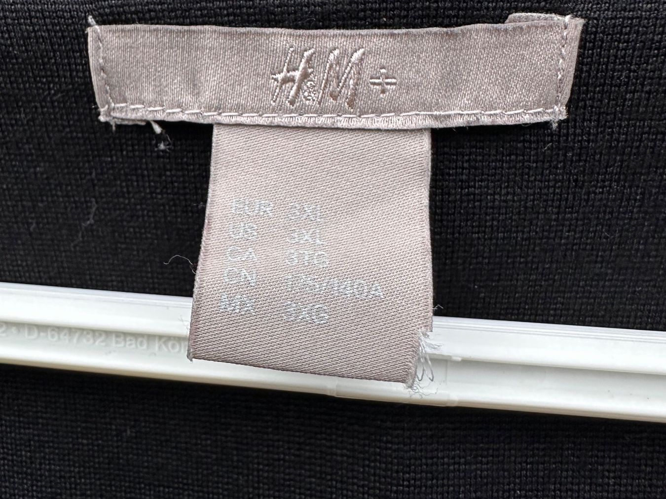 H&M Vestiti: 2x Kleid schwarz Grösse 3XL – Usato da Tannay venduto da naxos66 5
