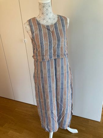 Nile Kleid S, sehr spezieller Schnitt