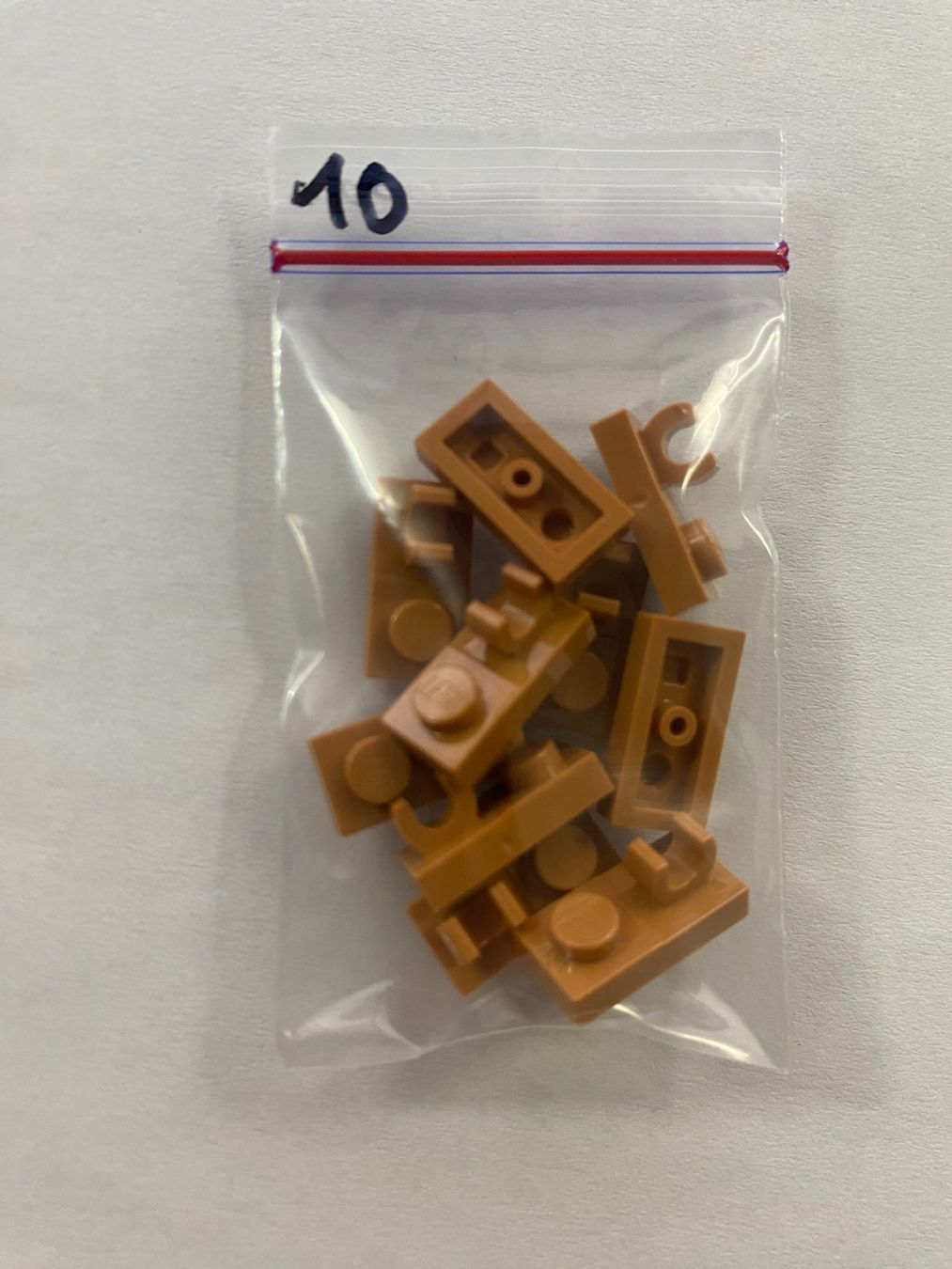 Lego Giocattoli: Lego Medium Nougat Plate, Modified 1 x 2 10 Stück – Nuovo (secondo la descrizione) da Weingarten-Kalthäusern venduto da McGmavlo 1