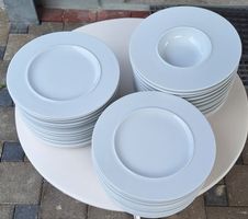 Service d’assiettes “Domestic-Professional” de 35 pièces