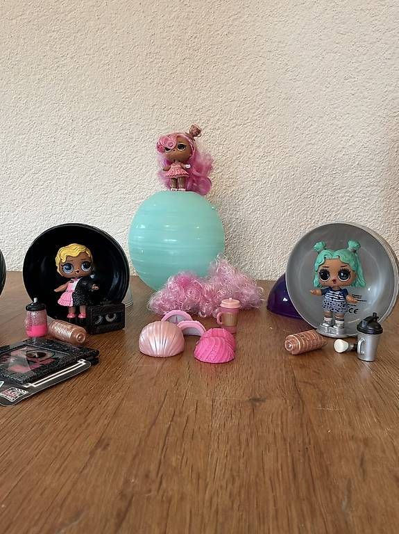 Puppen: Poupées LOL (5X) – Gebraucht aus Lausanne von au8 1