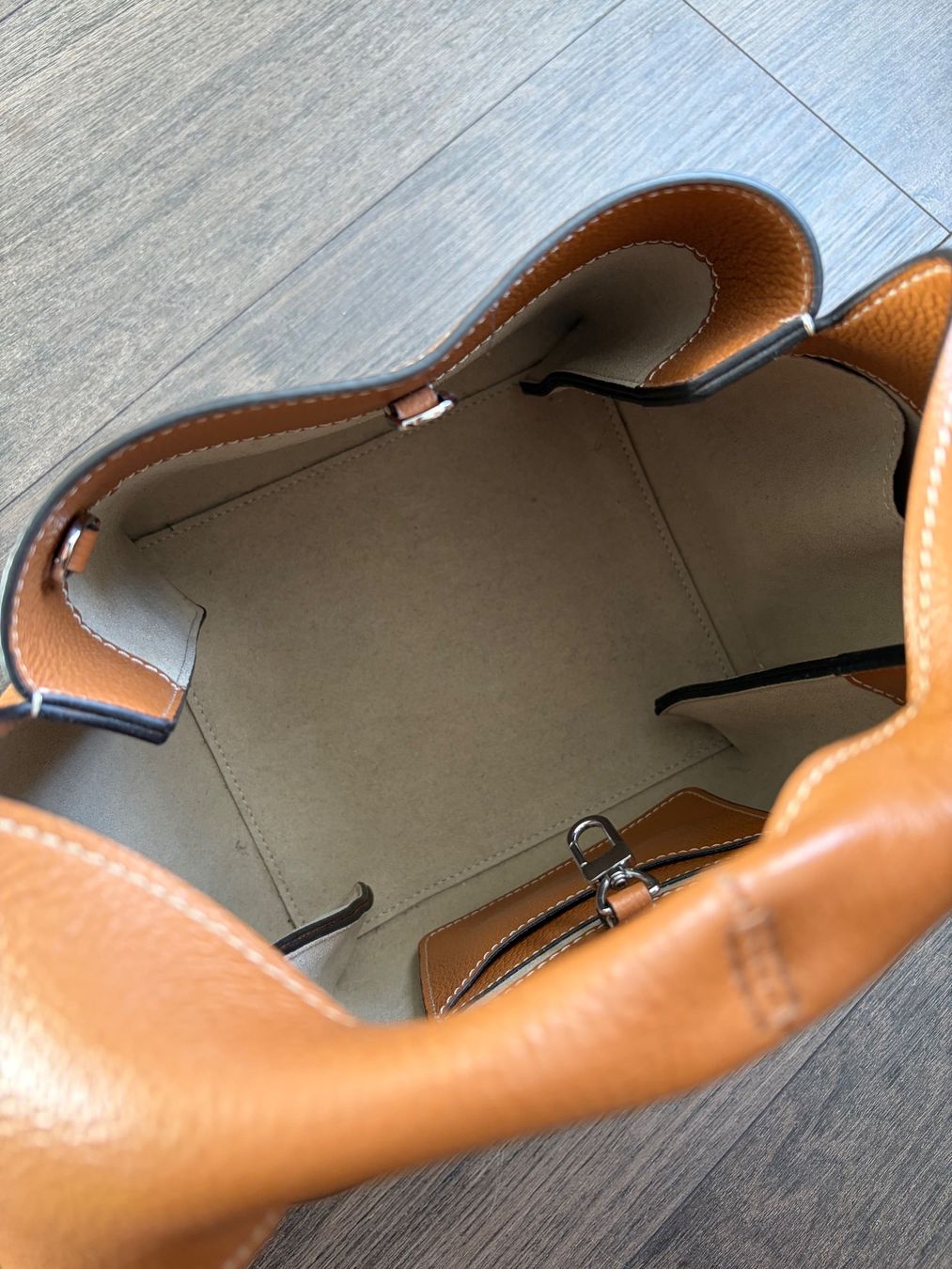 Totême Borse da donna: Toteme bucket bag – Nuovo (secondo la descrizione) da Männedorf venduto da van_2wxh 4