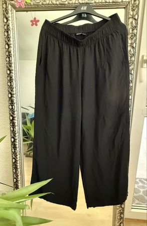 Sommer- Hosen schwarz Gr. 42/ NEU