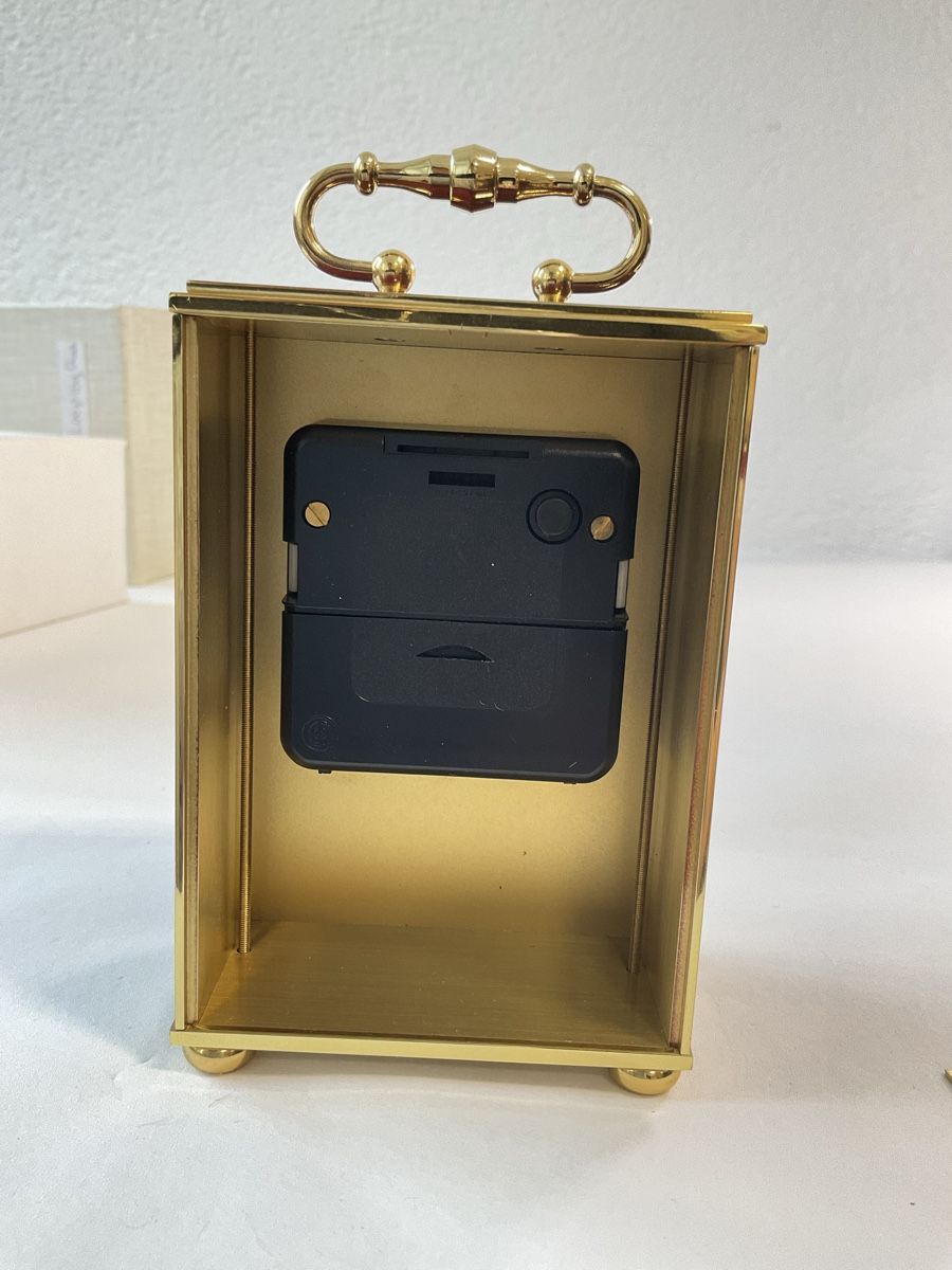 Stand- & Wanduhren: Pendulette de table, Looping new old stock avec boîte  – Gebraucht aus Malleray von Robot12 6