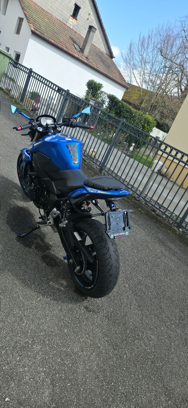 Suzuki Strasse: Suzuki GSR750 – Gebraucht aus Grenchen von Gregor.49 7