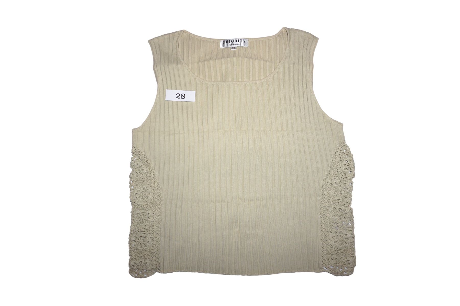 Top: Strick Top 100% Baumwolle mit Spitzeneinsatz – Usato da Horw venduto da fio_9n92