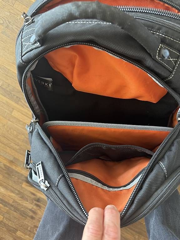 Zaini: Rucksack mit Laptopfach – Usato da Luzern venduto da 4stoecklis 3