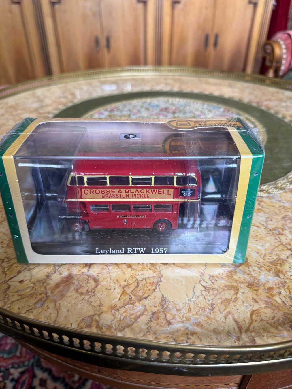 Modellbausätze & Standmodelle: Leyland RTW 1957 – Neu und originalverpackt aus Clarens von Gabi0062