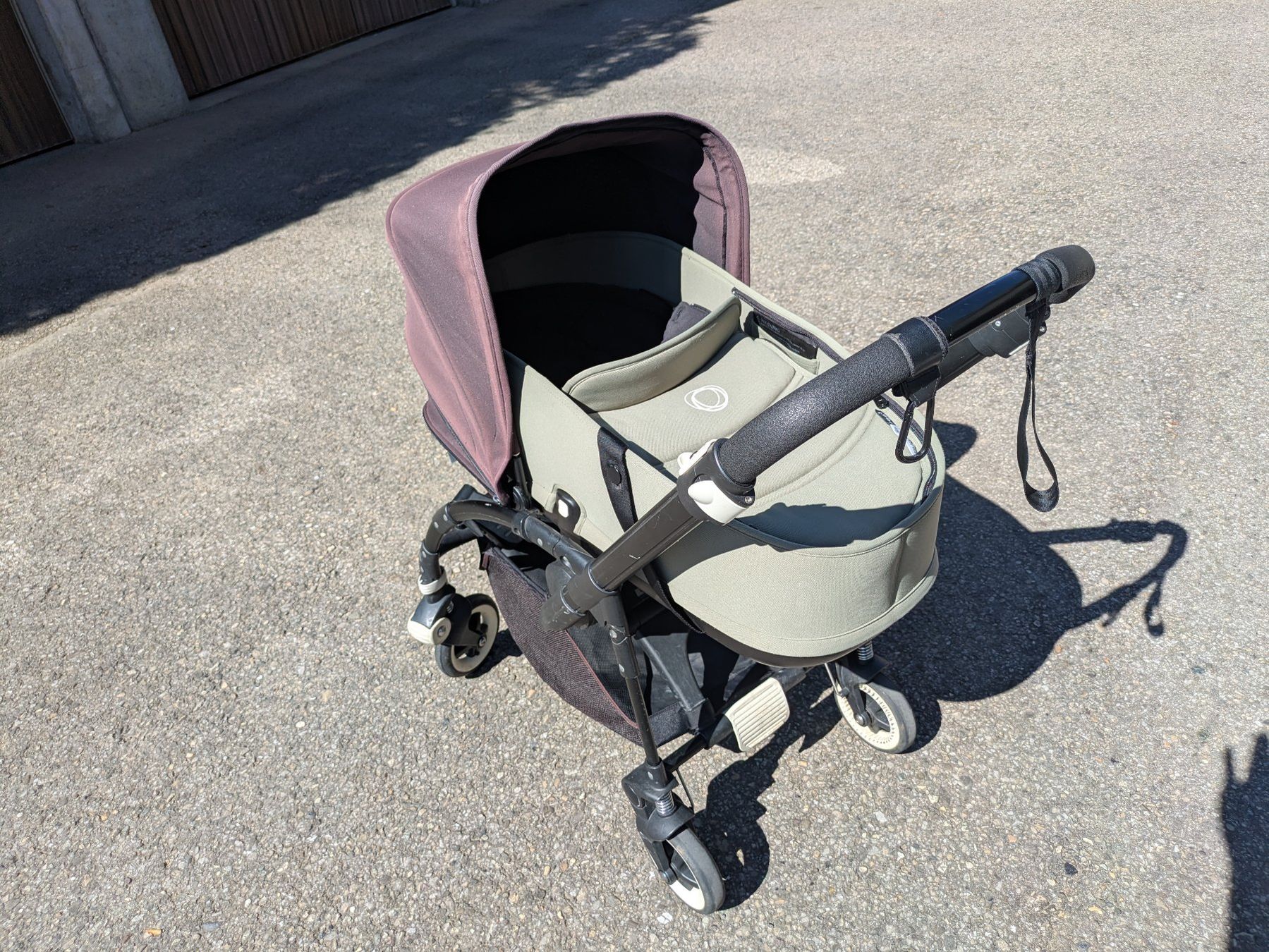 Bugaboo Carrozzine: Poussette Bugaboo Bee 3 complète avec nacelle + accessoires – Usato da Gland venduto da adrienbru 1