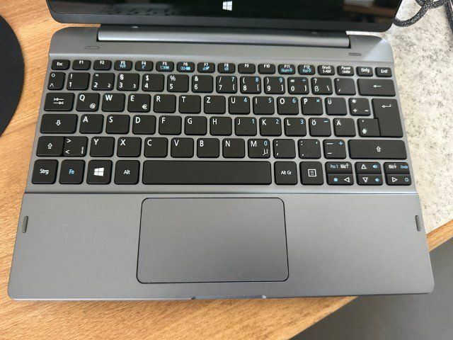 Acer Notebooks: Laptop Convertible Acer One S1002 mit Touchscreen – Gebraucht aus Brunnen von 23068 1