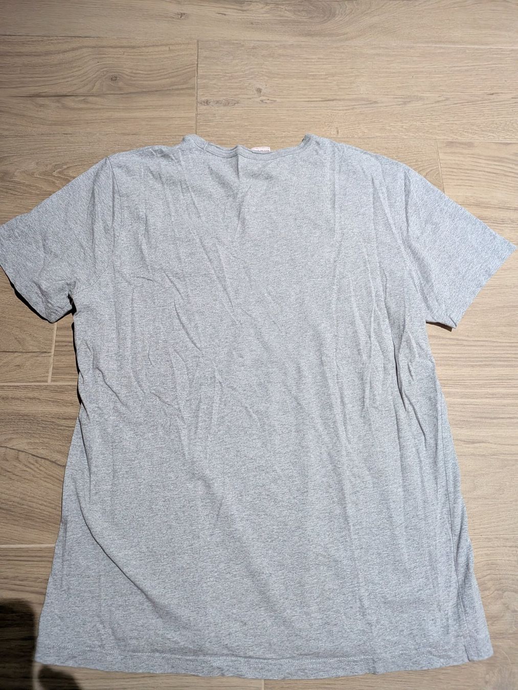Champion T-shirts: T-shirt Champion Grey – D'occasion à Epalinges par nsh_t58w 3