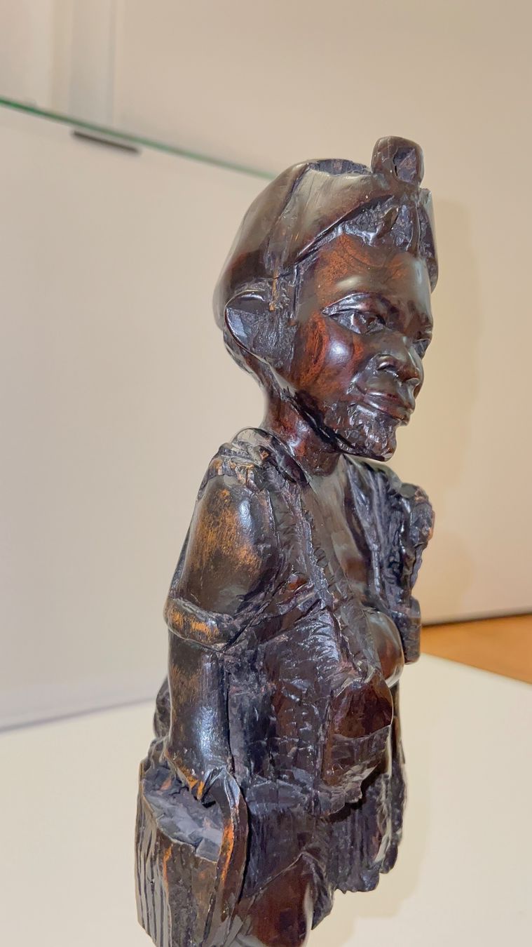 Skulpturen & Statuen: Holzfigur Figur – Gebraucht aus Staad SG von cxz.001 5