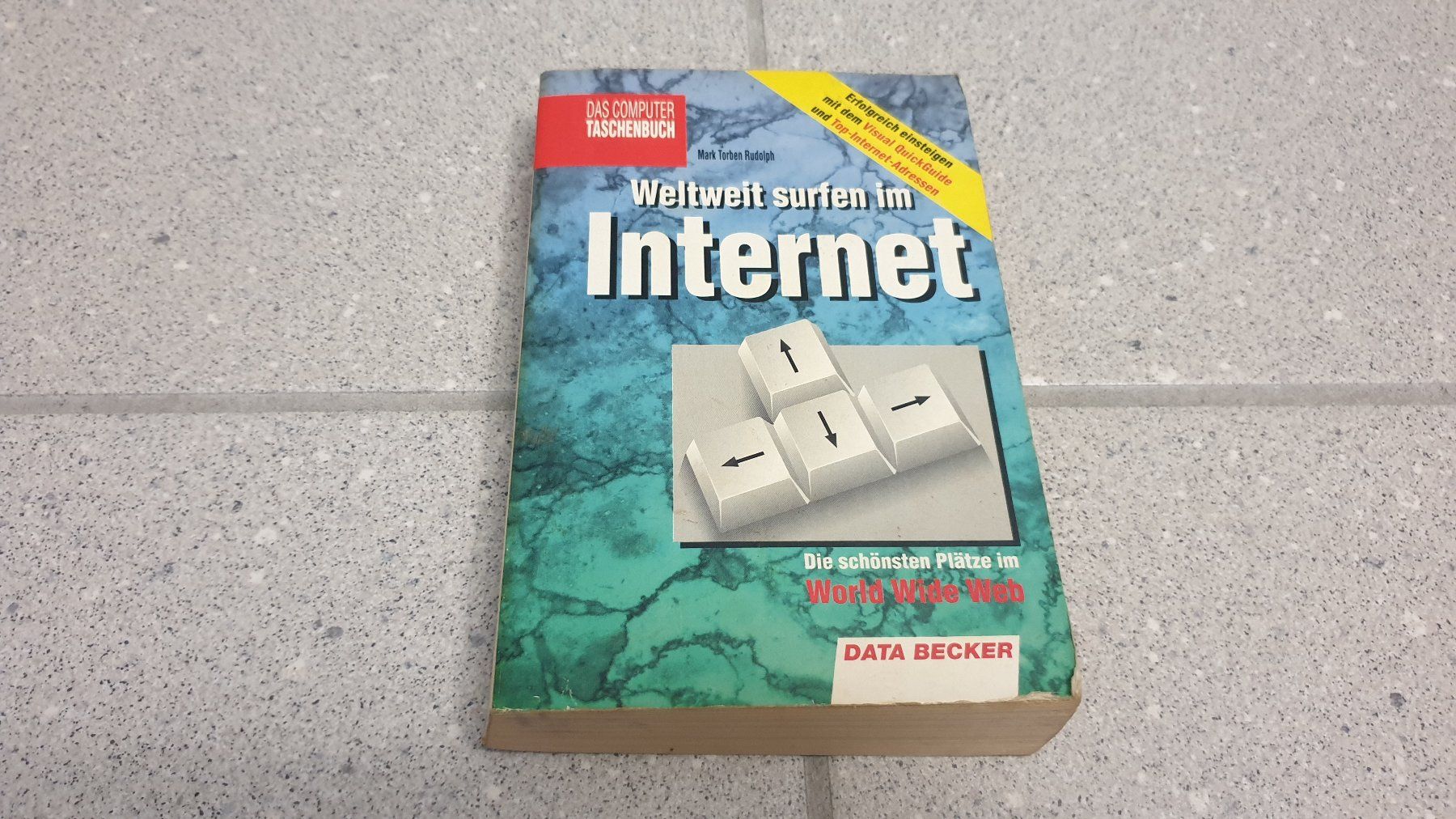 Livres: Weltweit surfen im Internet – D'occasion à Stäfa par Supertramp73