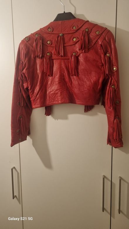 Costumi: Rote Fransen Lederjacke   BOLERO mit Rock  Gr. S – Usato da Zürich venduto da Big 1