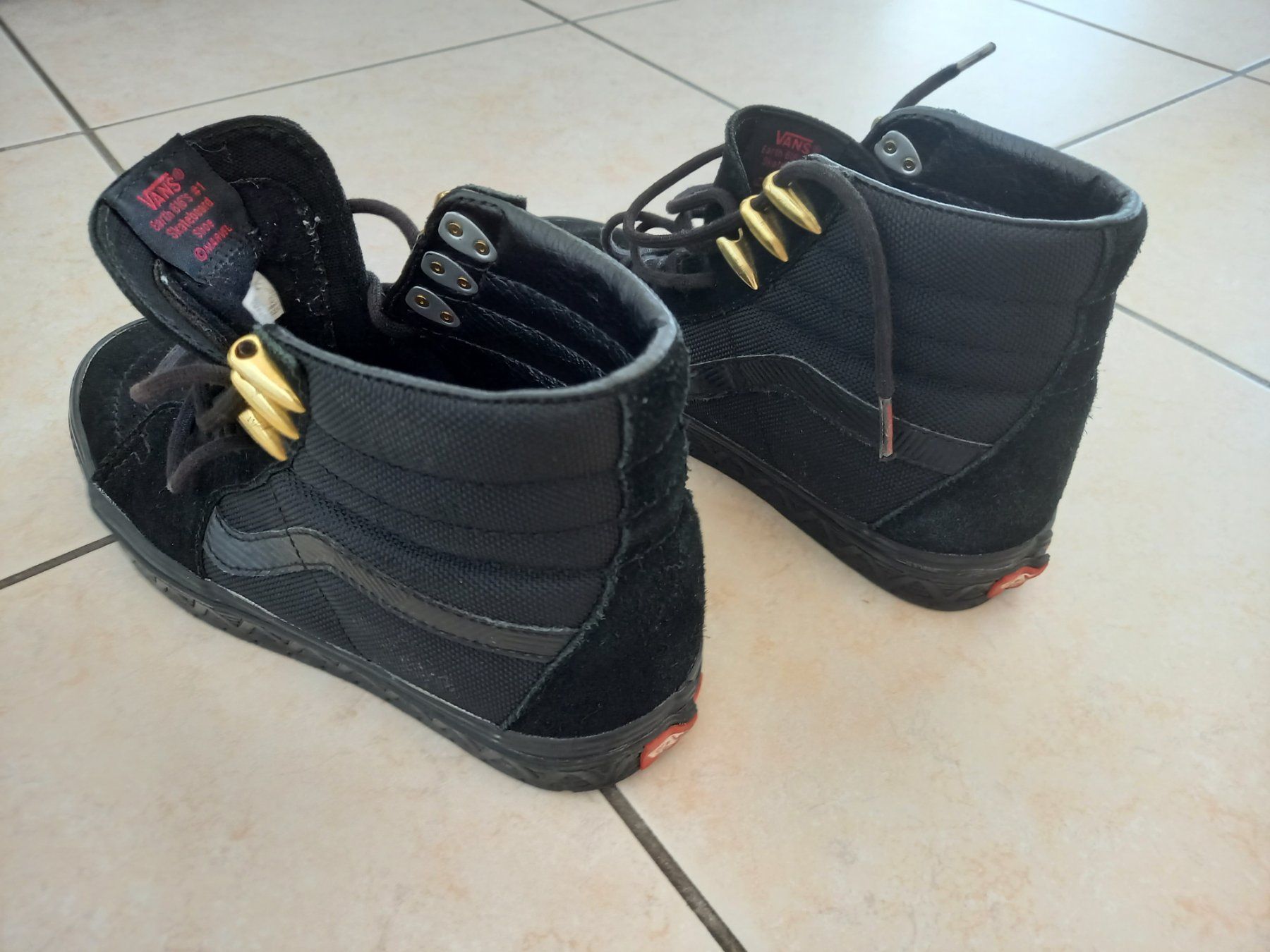 Vans Scarpe da uomo: Vans Marvel, Gr. 37 (Unisex) – Usato da Cormondrèche venduto da ohawa 3