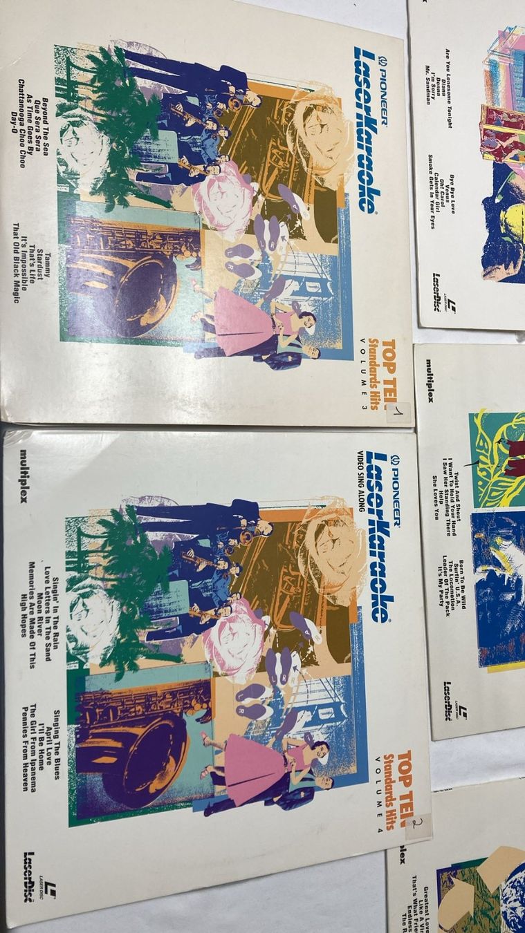 Tutti i DVDs: 8 Laser Karaoke Disc – Usato da Dietikon venduto da Rima57 4