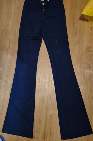 Stradivarius Jeans Gr. 36 High Waist Bootcut - Neuwertig!