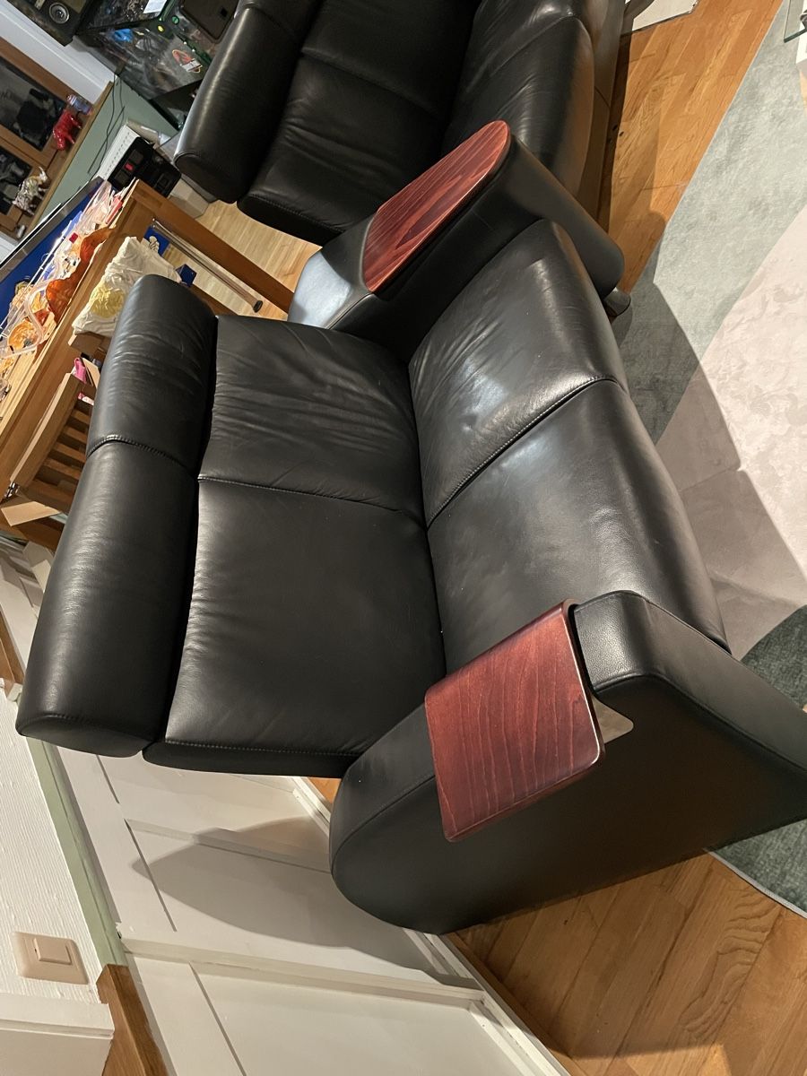 Divani: Je vend canapé stressless cinema  – Usato da Les Brenets venduto da serialdrink 6