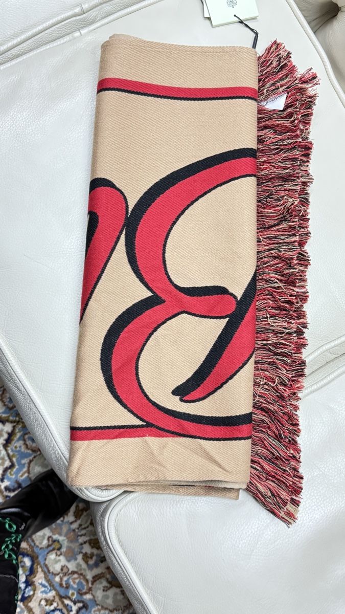 Burberry Foulards, Tücher & Schals: Burberry Schall neu  – Neu und originalverpackt aus Lachen SZ von HelvetiaLuxury 3