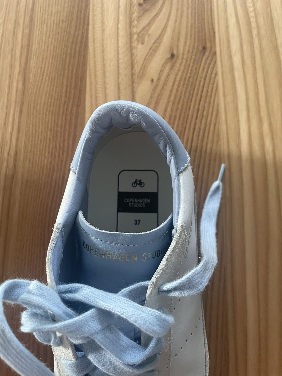 Copenhagen Chaussures femmes: Copenhagen Studios Sneaker weiss hellblau Grösse 37 – D'occasion à Heiden par ring77 1