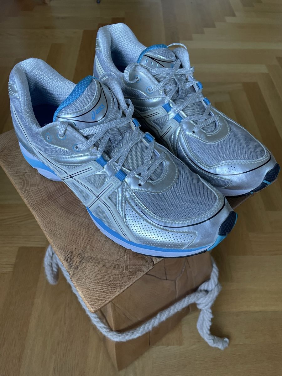 Asics Scarpe da uomo: ASICS Gel Sneakers 40.5 – Usato da Basel venduto da CCRosa 2