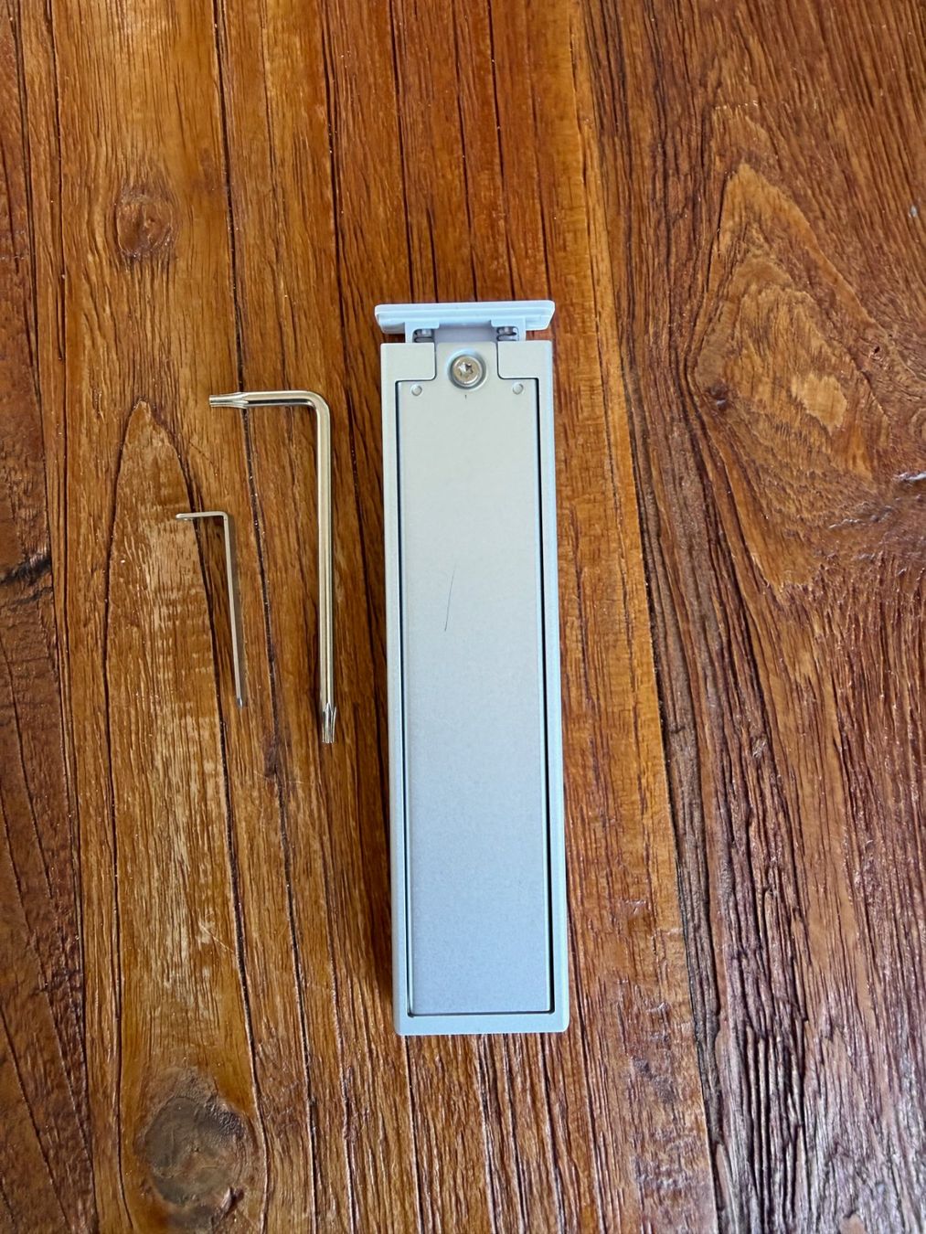 Componenti elettronici: Ubiquiti M.2 SSD Tray – Nuovo (secondo la descrizione) da Zürich venduto da vgp_1 1