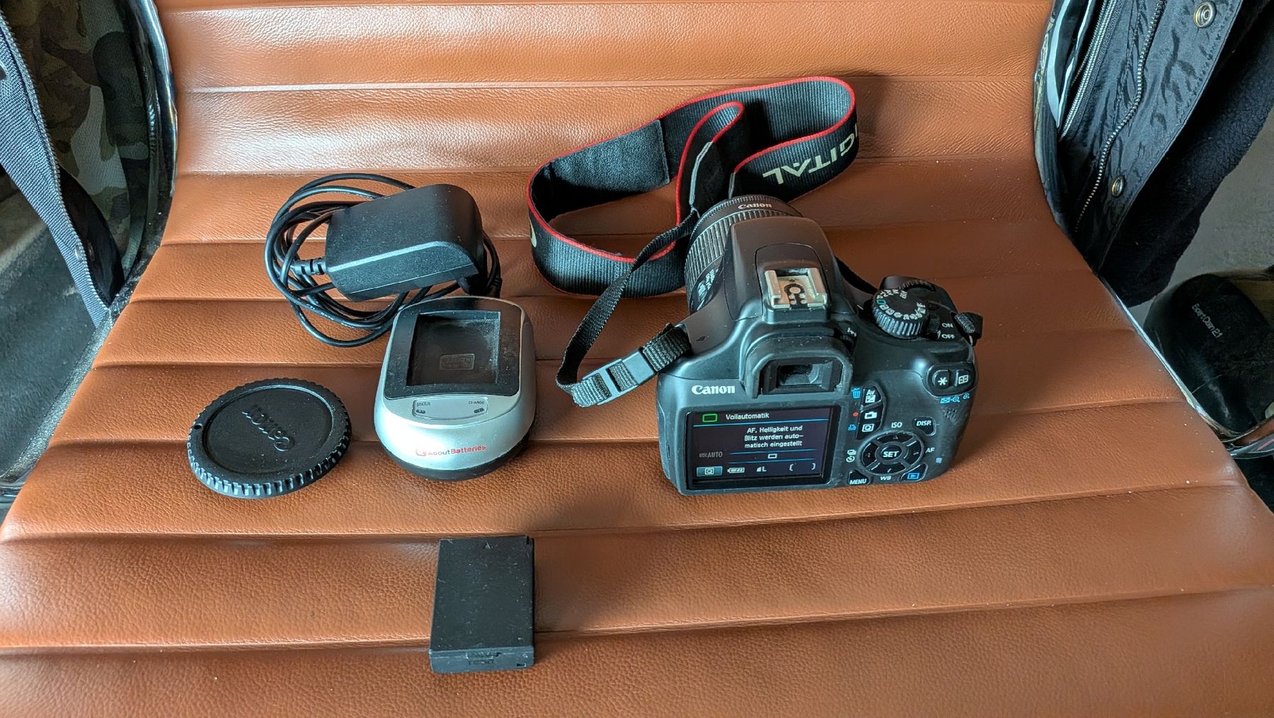 Canon Fotocamera: Canon EOS 1100D Spiegelreflexkamera mit Zubehör – Usato da Wengi b Büren venduto da pel_7xtg 1