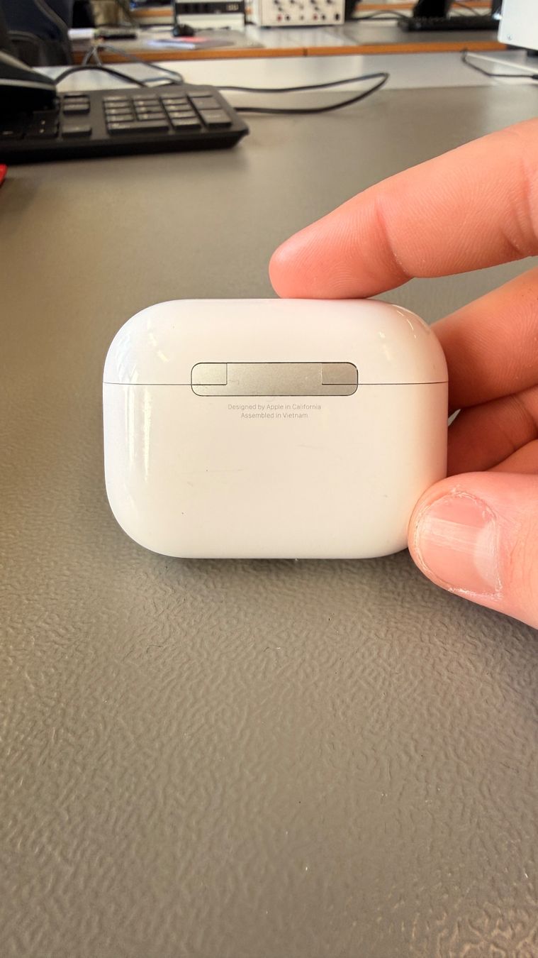 Apple Cuffie: Airpods pro 3 – Nuovo (secondo la descrizione) da Muraz (Collombey) venduto da bre_fm76 2