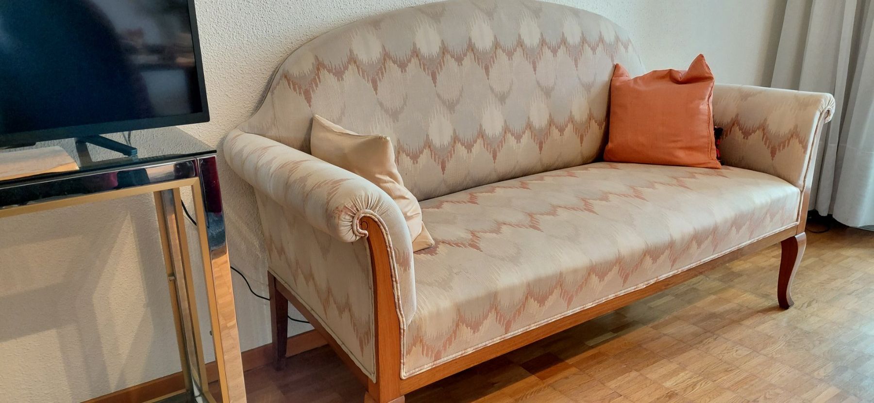 Sofas: Sehr altes Kanapeli – Gebraucht aus Uster von wemo45