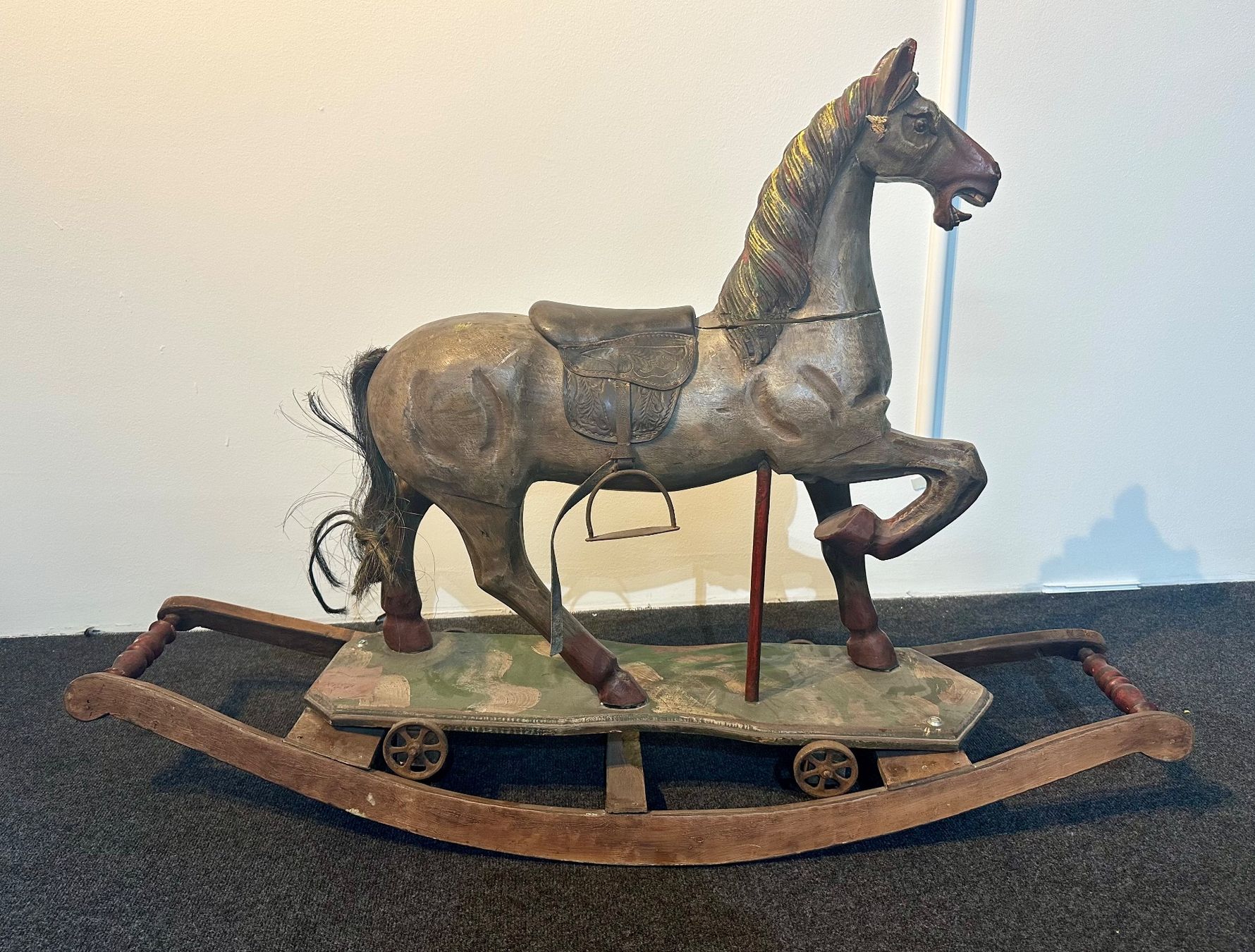 Spielzeuge: Antikes Schaukelpferd – Gebraucht aus Basel von artthings4you 7