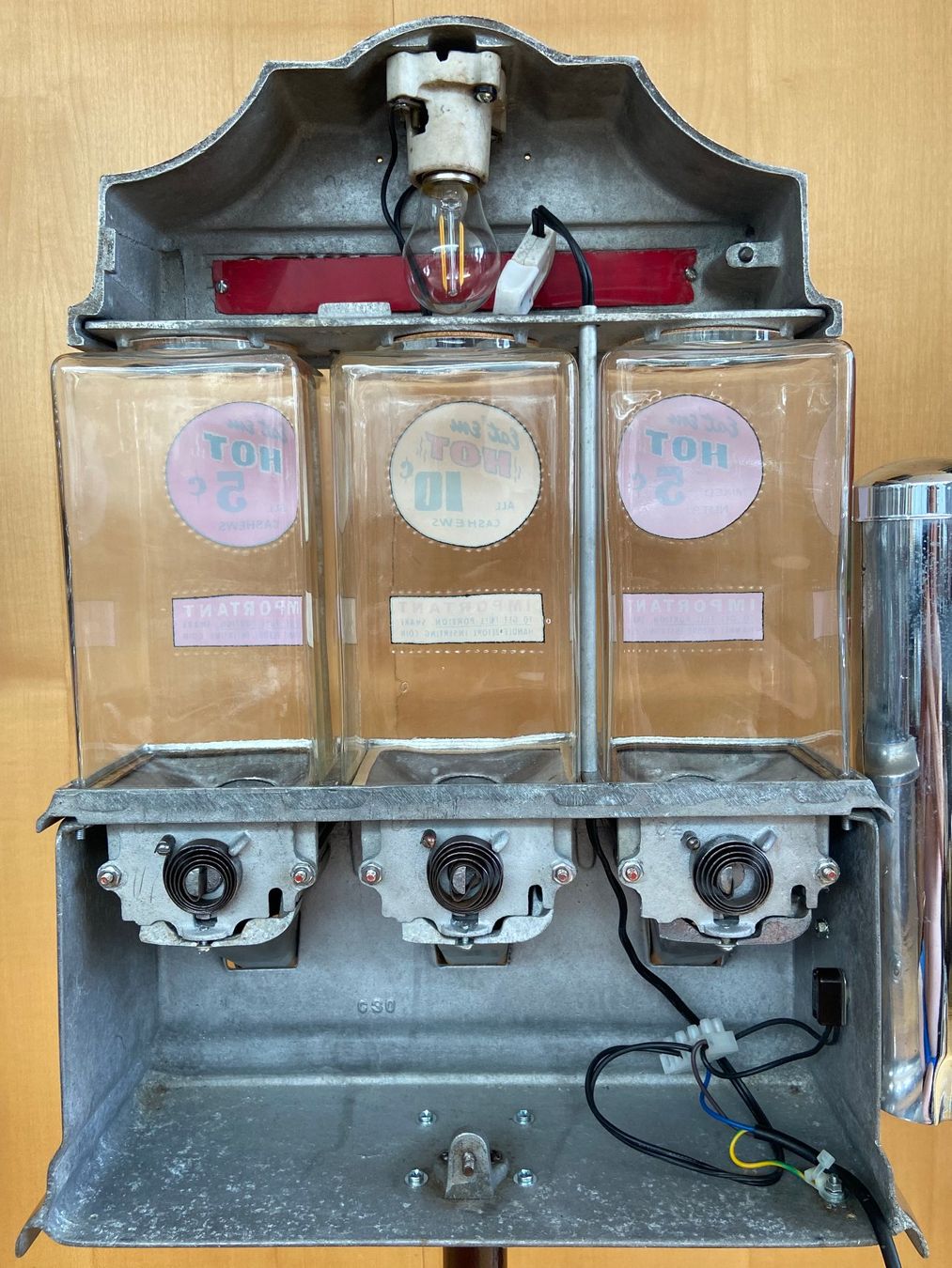 Autres pour la gastronomie & hôtellerie: Fresh Hot Nuts Nüssliautomat – D'occasion à Bad Zurzach par Mfi2 4